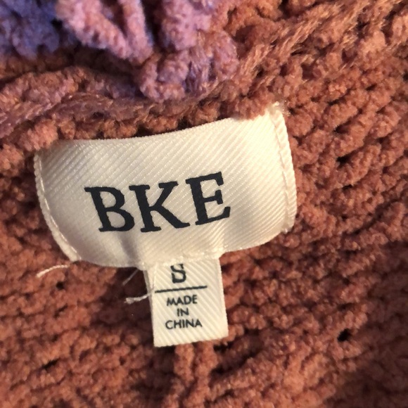 Woman’s Y2k BKE cable knit fall hooded mauve fringe distressed sweater - Picture 11 of 12